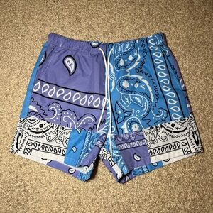 Bandana shorts